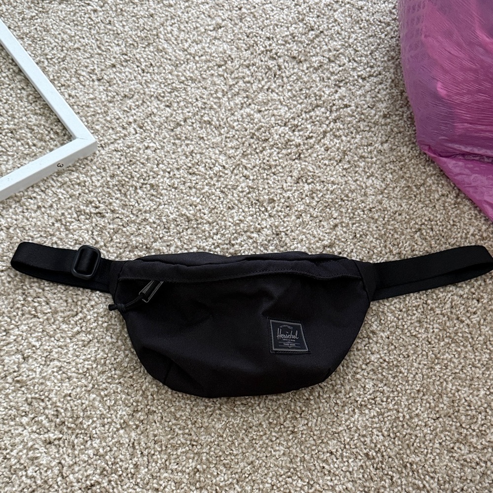 Herschel Supply Company Classic Black Belt Bag